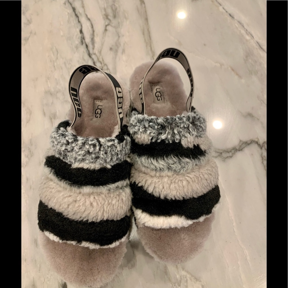 Ugg fluff yeah slides